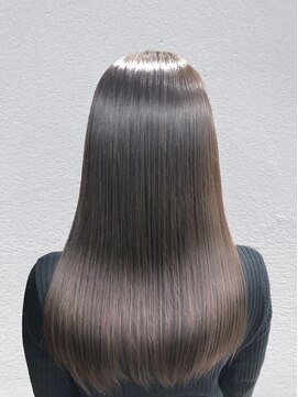 ネウィ ハウオリ 札幌駅前(newi hau'oli) 大人かわいいエギョモリ ミルクティーブラウン ひし形シルエット