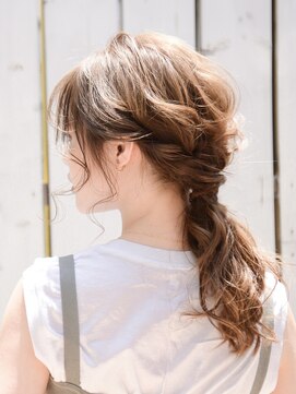ロアーヘアー オペラオー 折尾店(RAWR hair Opera O) 【RAWR】大人ゆるポニー_ロングヘアアンジ