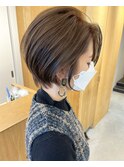 大人可愛い20代30代40代前下がりショートボブ丸みショート