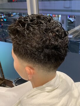 ヒロギンザバーバーショップ 大宮店(HIRO GINZA BARBER SHOP) オールバックスキンフェード/大宮/メンズカット/バーバー