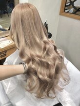 《質感の良いミルクティーベージュカラー》コテ巻きでアレンジしても可愛いデザインに＊[天神大名/学割U24]