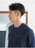 センターパートの毛流れパーマ