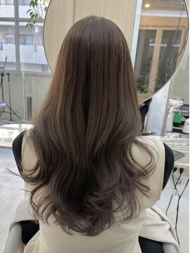 ヒン(HIN) ふんわりベージュ