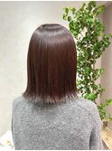 切りっぱなしボブ+レッドブラウンカラー