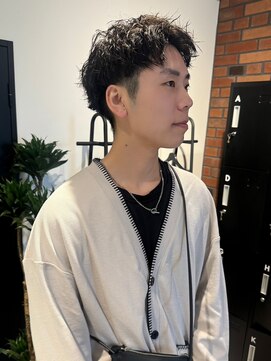 ミーナ バイ アーバン(Meena by urban.) ツイストパーマ × メンズカット