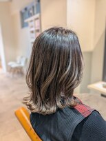 ソル 千葉(Sol) 白髪ぼかし脱白髪染めショートボブ30代40代50代60代