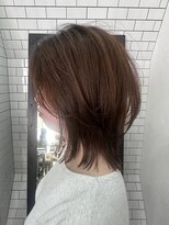 レガーレ(Legare) レイヤーで自然な動きを出した大人のウルフ風ミディ(中区紙屋町)