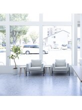 髪のプロが真剣に寄り添う。お悩みや理想を徹底的に共有。