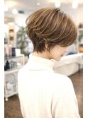 大人女性のための上品レイヤーショート