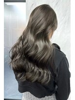 ランズ(LANDS) レイヤーカット カーキアッシュ 【韓国ヘア 大阪 梅田】