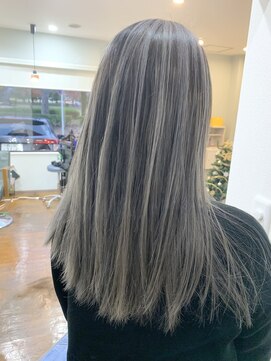 ヘア ライフ セリス(hair life Celis) アッシュグレージュ