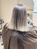 emmu by MERCI&nbsp;バレイヤージュカラー