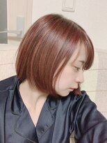 ルッソカルム(Lusso calme)&nbsp;ピンクベージュ×ぱっつんミディアムボブ◎30代40代50代