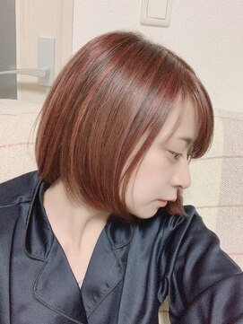 ルッソカルム(Lusso calme) ピンクベージュ×ぱっつんミディアムボブ◎30代40代50代
