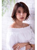 トリートメントカールとグラデーションカラーの重めふわミディ