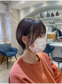 顔まわりが可愛いフェザーバングショート