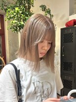 ヲタク(wotaku.)&nbsp;ミルクティーベージュハイトーンダブルカラーケアブリーチボブ