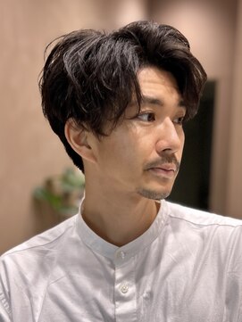 ガーデンヨコハマエスト(GARDEN YOKOHAMA est) ツーブロック　ミディアム　大人　ニュアンスパーマ