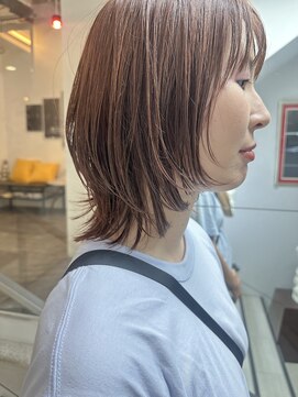 インビテーション(invitation) ピンクベージュ・イルミナカラー・レイヤーカット