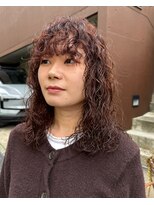 ナループロアオハナ(Nalu pu loa ohana)&nbsp;ミディアムパーマくるくるパーマ