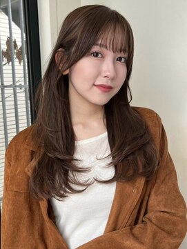 ローネス(LONESS) ワンカールで可愛いレイヤーカットとまろやかグレージュ