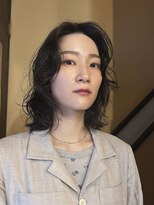 ボロス(VOLOS)&nbsp;ミディアムパーマ　ナチュラルパーマ　くせ毛風パーマ