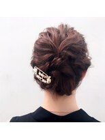 【Ｕｎａｍｉ】　ボブでもできるアップアレンジ　島田梨沙
