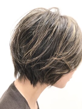 ユキオ オブ ヘアー(YUKIO of Hair) 30代40代 ☆襟足すっきりで小顔見せ☆ショートstyle