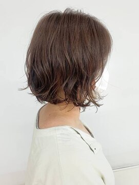 無造作ウェーブ ミディアム ボブ くせ毛風パーマ 30代40代50代 L クオリス 上福岡店 Qualis のヘア カタログ ホットペッパービューティー
