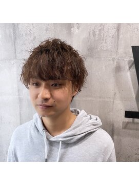 アンダーバーホワイト 南海難波店(_WHITE) メンズパーマ