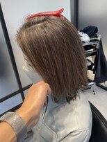 GBG 自由が丘 *After→Before*右スワイプ【白髪ぼかし脱白髪染めハイライト】