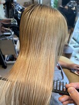 ユミリーバイルコル(umily by RuCOR.)&nbsp;インナーグレージュ/前髪/髪質改善/ブリーチ/縮毛矯正