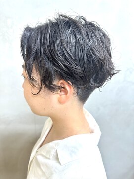 ベジータ(VEGETA) 女性ショートグレーカラー