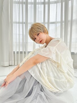 トッカ ヘアアンドトリートメント 難波店 小顔似合わせカット愛されクールショート20代/30代40代50代/難波