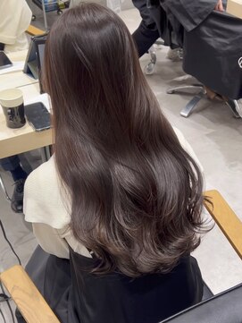 ソヨン 金山店(SOYON) ロングレイヤー/オリーブグレージュ/アッシュグレー/艶髪ロング