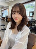 黒髪ボブルフネビージュワンレンくびレイヤーミディアムヘア