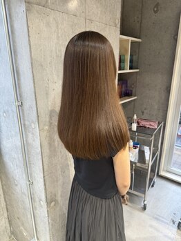 ヘアカラーカフェ(HAIR COLOR CAFE)の写真/【阪急/JR高槻すぐ】頭皮保護オイル使用◎従来の油分の多いトリートメントとは違う!上質Trのみを取扱い◎