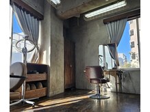 ピンナップガール(PiNup GirL)の雰囲気（空中店なので、外からも見えにくく、落ち着いた空間です♪）