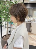 大人可愛いショート/小顔/ハイライト/白髪ぼかし/30代/40代