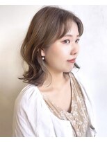 ハナ ビューティーヘアー(hana.) 柔らかベージュの縛れるミディアムヘア☆