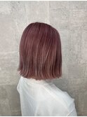 ピンクベージュ
