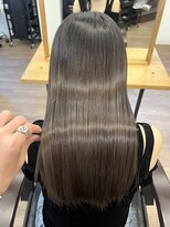 ピープスアンドスー 表参道 渋谷(Peeps&Suu.)&nbsp;髪質改善トリートメント ブリーチなしカラー グレージュ 艶髪