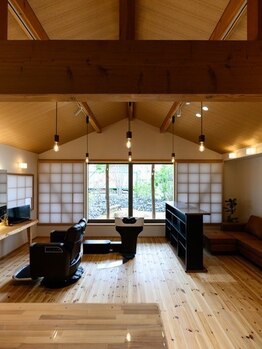 バーバーショップ そえた(barber shop そえた)の写真/個室の店内で子供を好きな床屋さんによるカットが◎親子で一緒に通えるサロンです。お気軽にご連絡下さい。