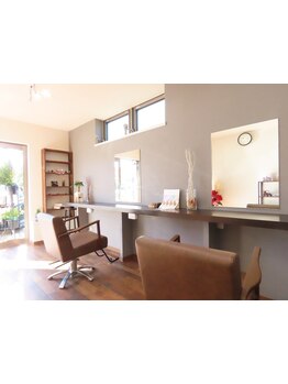 マンツーマンでの施術が◎お客様と丁寧に親身に向き合い、理想のスタイルを実現！居心地の良いサロンです◇