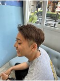 明るめベージュカラー