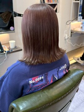 ノッポサン(Noppo3) ケアブリーチ アッシュグレージュ 外ハネミディアム 20代