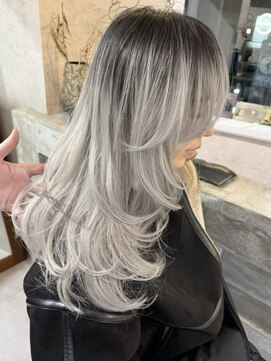 レイヤーウルフ/バタフライカット/ハッシュカット