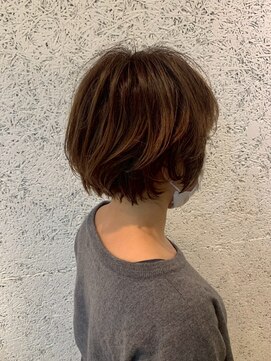 DAMANI 表参道 髪質改善/ヘッドスパ/ハイライト/白髪染め/白髪ぼかし/縮毛矯正 似合わせカット/ミディアムレイヤーカット[表参道駅]