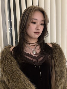 イリ(iLi) 【iLi×Ryong】レイヤーカット/ブロックカラー