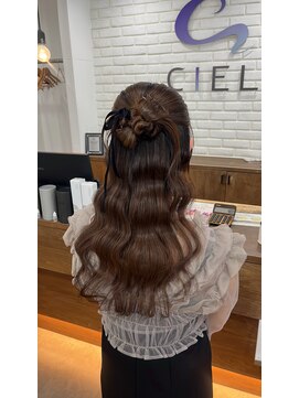 シエル フクオカ(CIEL FUKUOKA) ハーフアップカチモリヘア◎